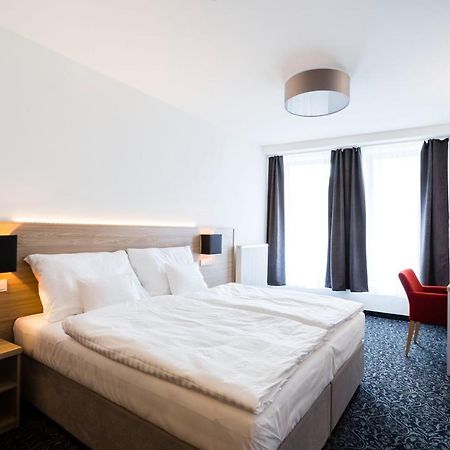 סטרקוניצה Hotel Koflik מראה חיצוני תמונה
